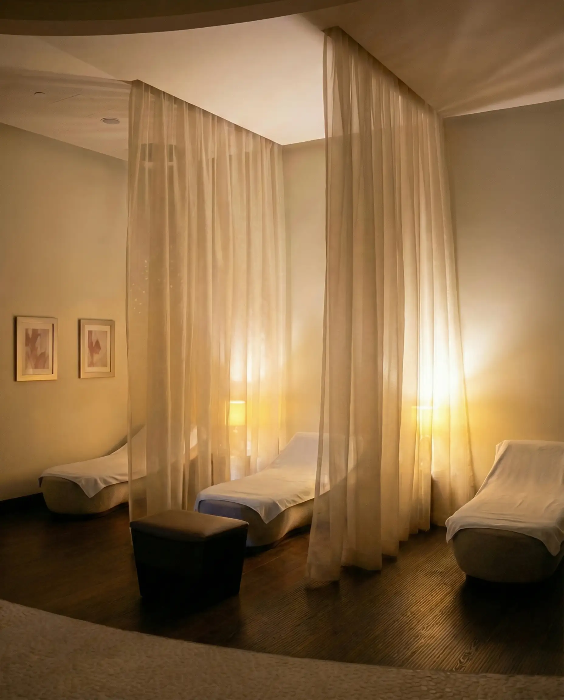 Luxury spa relaxation room at Doral Spa Abu Dhabi